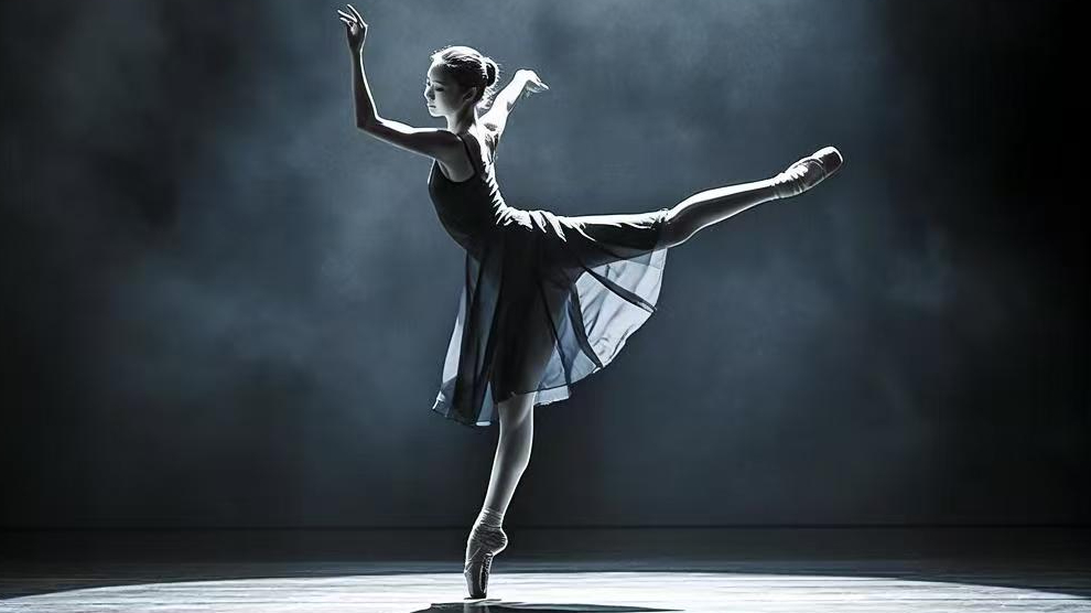 舞动青春，光影筑梦 ——2023级舞蹈生专业摄影活动